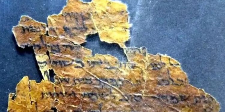 ‘Impossible’ Dead Sea Scrolls extract is FINALLY cracked – revealing ancient 2,000-year-old message ‘Impossible’ Dead Sea Scrolls extract is FINALLY cracked – revealing ancient 2,000-year-old message