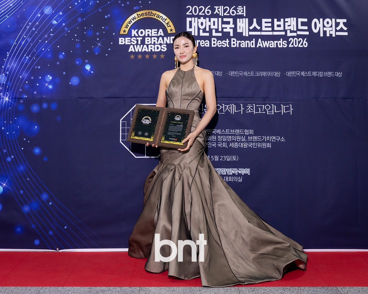 Snowblanc CEO Ms Ung Sengsynich Receives ‘Best Beauty Products’ Award at Korea Best Brand Awards